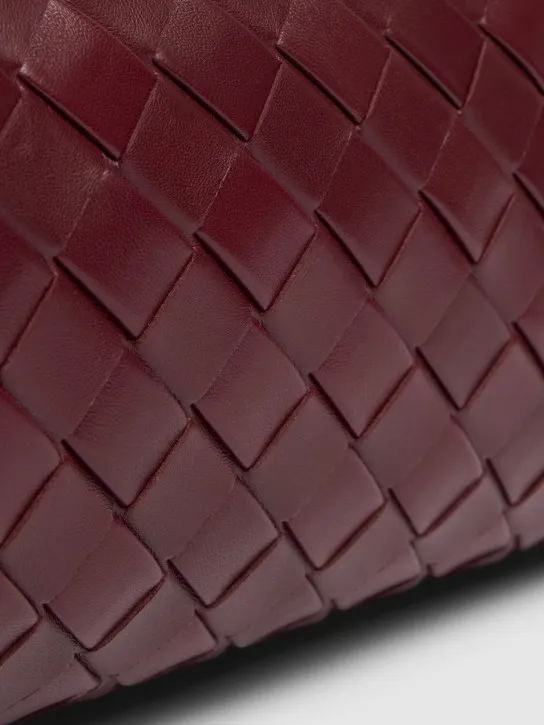 Bottega Veneta   Maxi Lauren leather clutch 