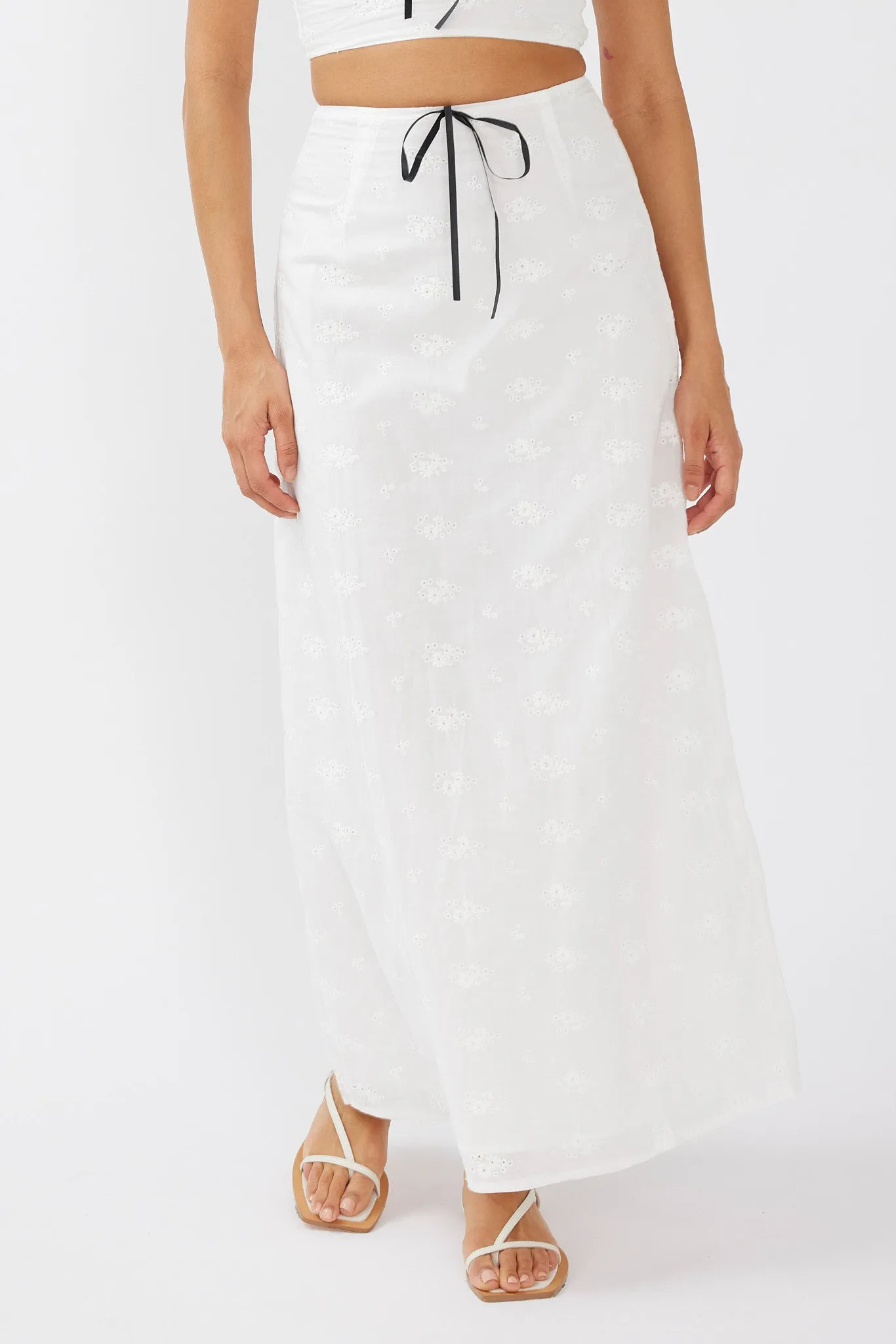 Helga Eyelet Embroidery Bow Maxi Skirt White