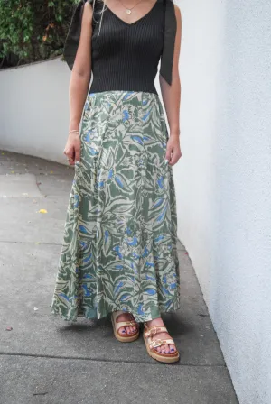 Serene Simplicity Midi Skirt