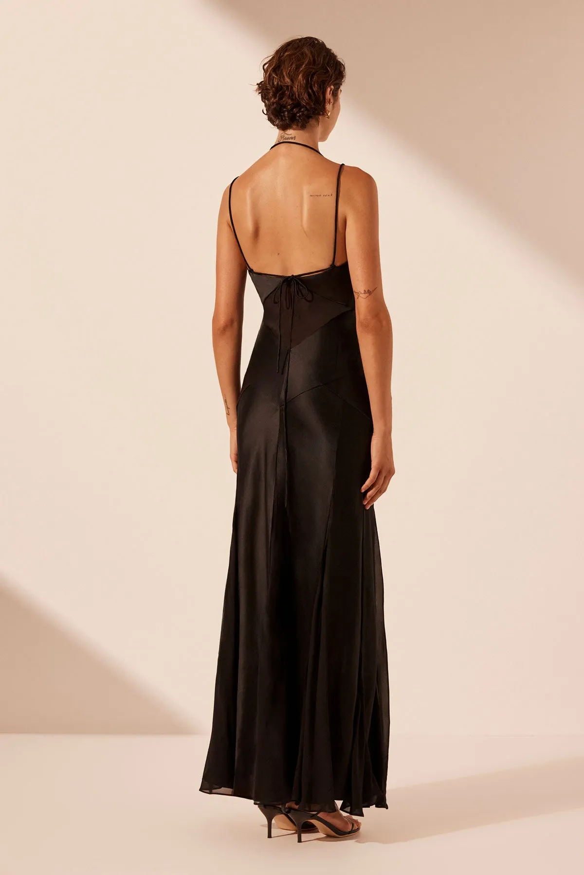 SHONA JOY - Moraya Plunged Godet Maxi Dress - Black